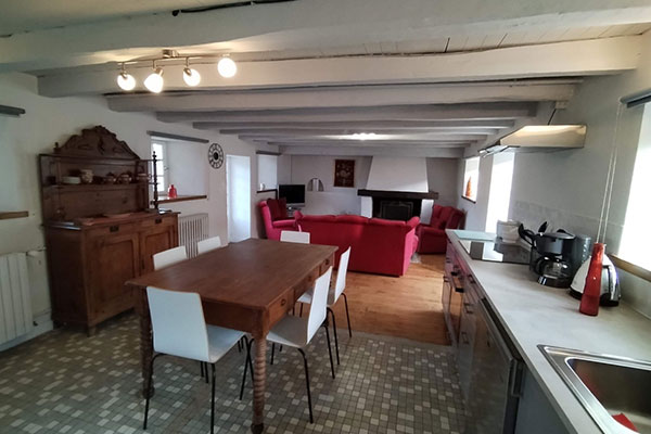 Gîte Québec 2**  en duplex  capacité de 2 à 6 personnes