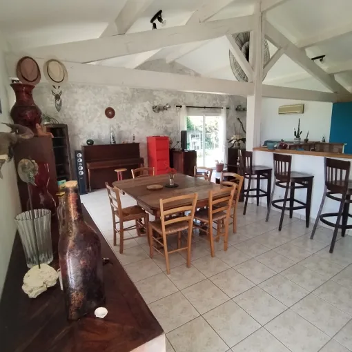 Découvrez notre villa à la campagne prés de Jonzac pour un séjour inoubliable, Jonzac, LA MAJOR Conciergerie