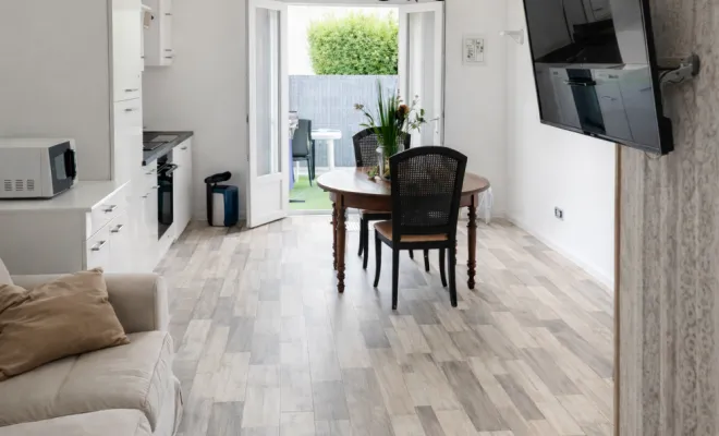 Espace repas Lilas   Chez Dom’s, 4 gîtes, pour curistes ou vacanciers., Jonzac, LA MAJOR Conciergerie