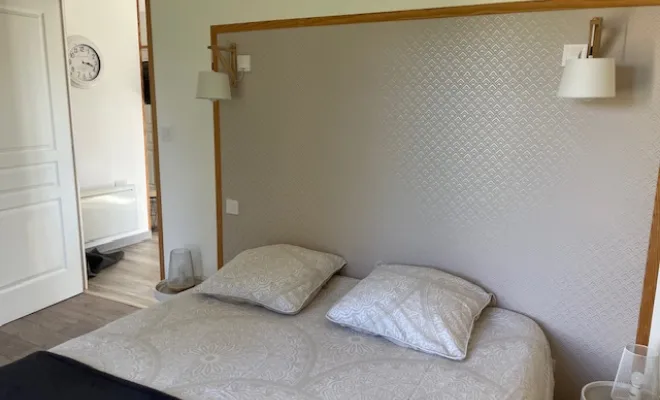 chambre Lilas   Chez Dom’s, 4 gîtes, pour curistes ou vacanciers., Jonzac, LA MAJOR Conciergerie